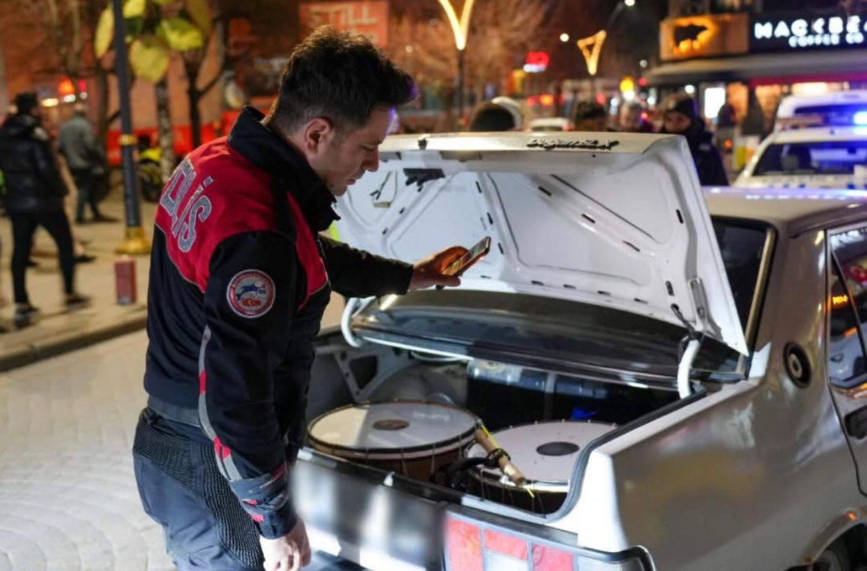 Isparta’da trafik ve asayiş uygulamalarında 18 araca ceza kesildi