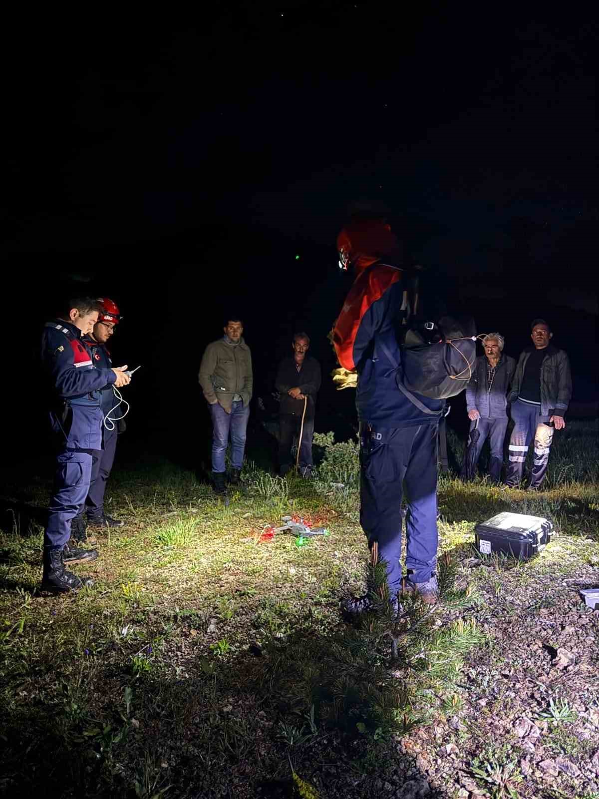 Artvin’de kayıp yaşlı adam sağ olarak bulundu