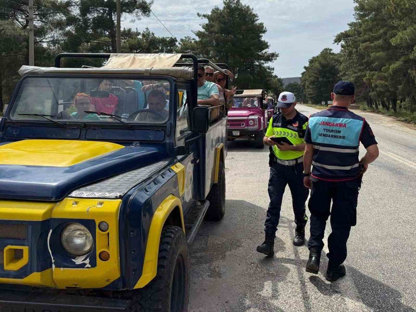 Marmaris’te Jeep Safari araçlarına Jandarma denetimi