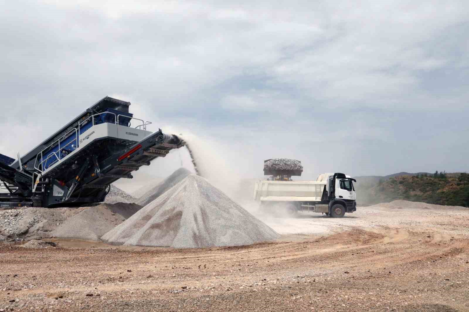 450 bin ton atık geri kazandırıldı
