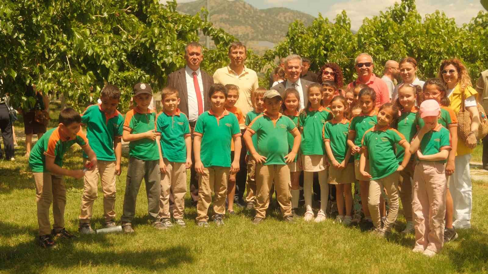 Buharkent’te kuşaklar buluştu