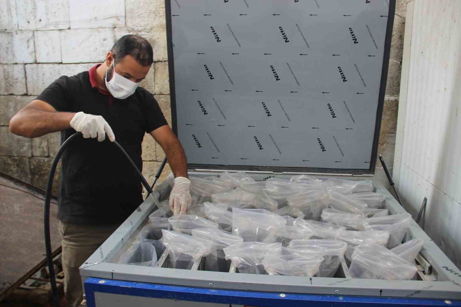 Şanlıurfa&rsquo;da buz sezonu a&ccedil;ıldı
