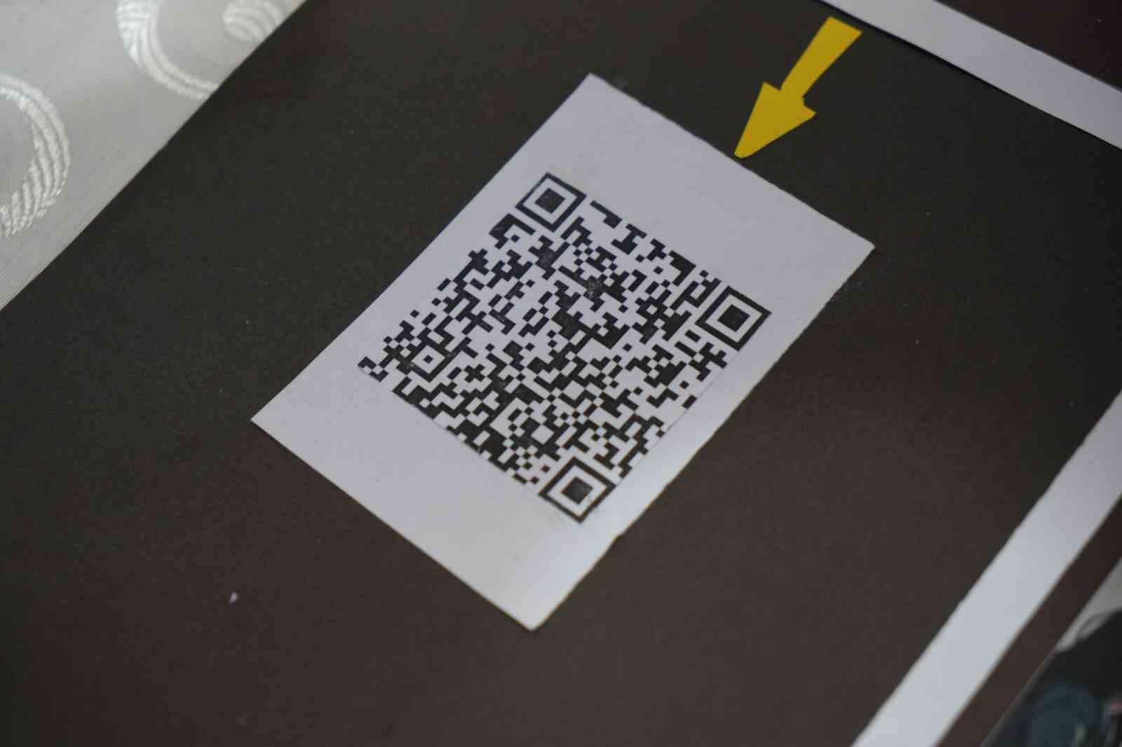 Dizeden Notaya: Lise &ouml;ğrencilerinden T&uuml;rk Edebiyatı Şiirlerine m&uuml;zikli podcast serisi
