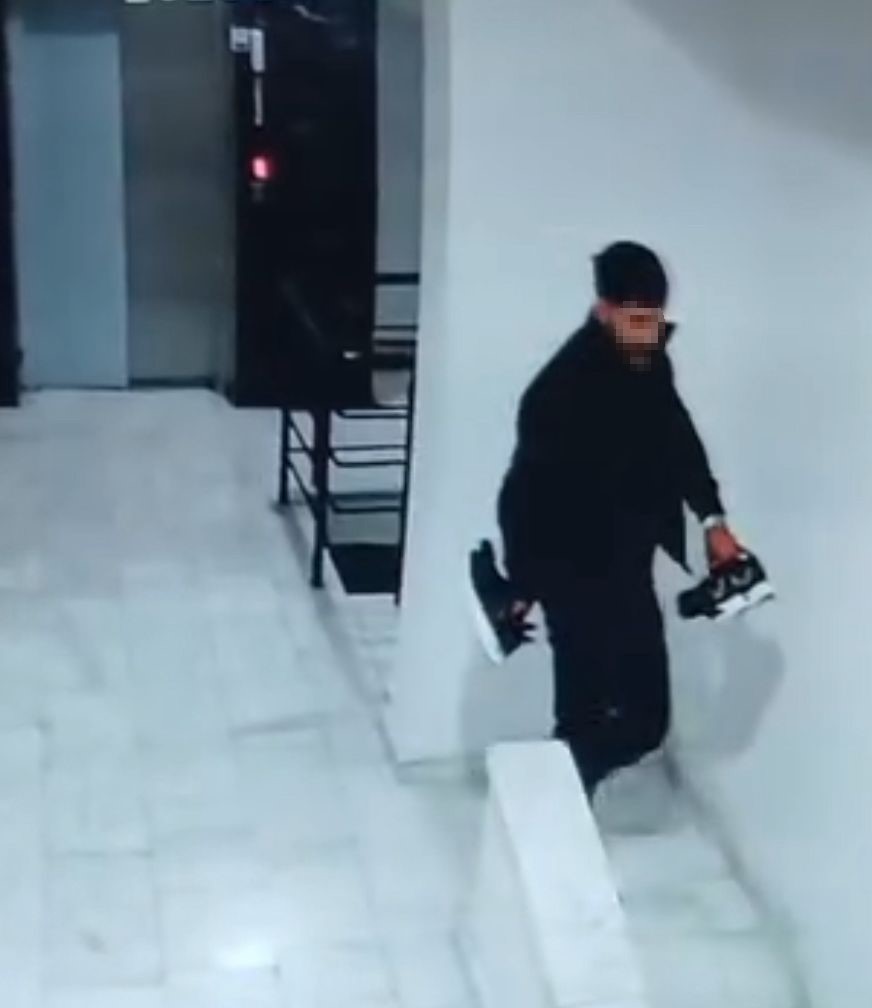 Elazığ’da ayakkabı hırsızlığı kamerada