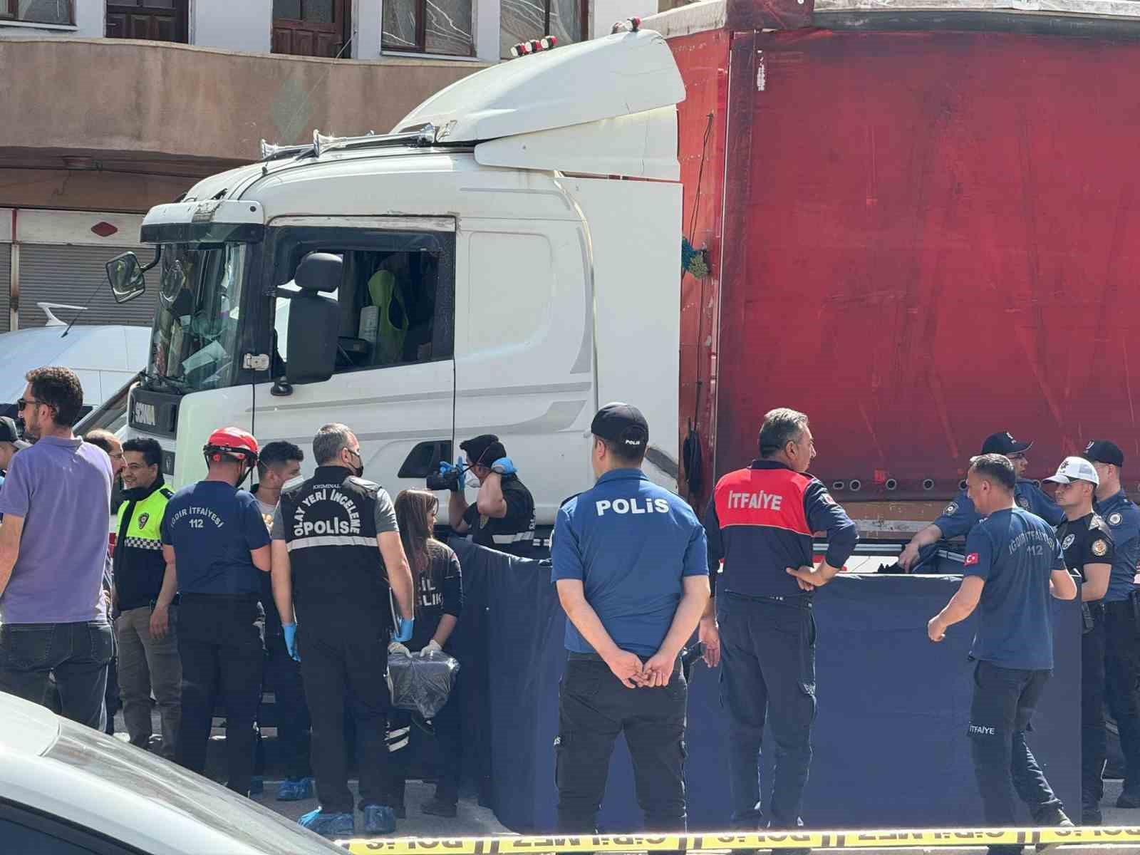 Iğdır’da karşıdan karşıya geçmeye çalışan kadın hayatını kaybetti