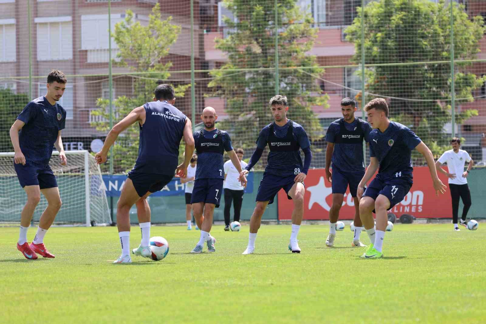 Alanyaspor, Beşiktaş maçı hazırlıklarını tamamladı