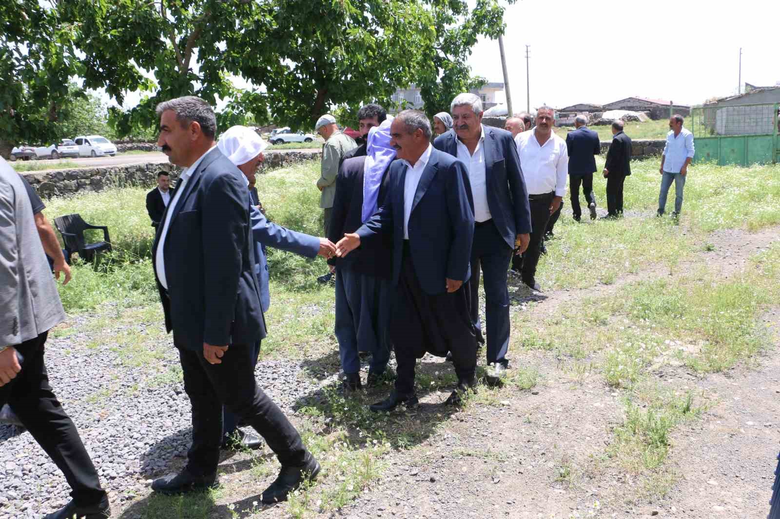 Diyarbakır’da 12 yıllık husumet barış yemeği ile son buldu