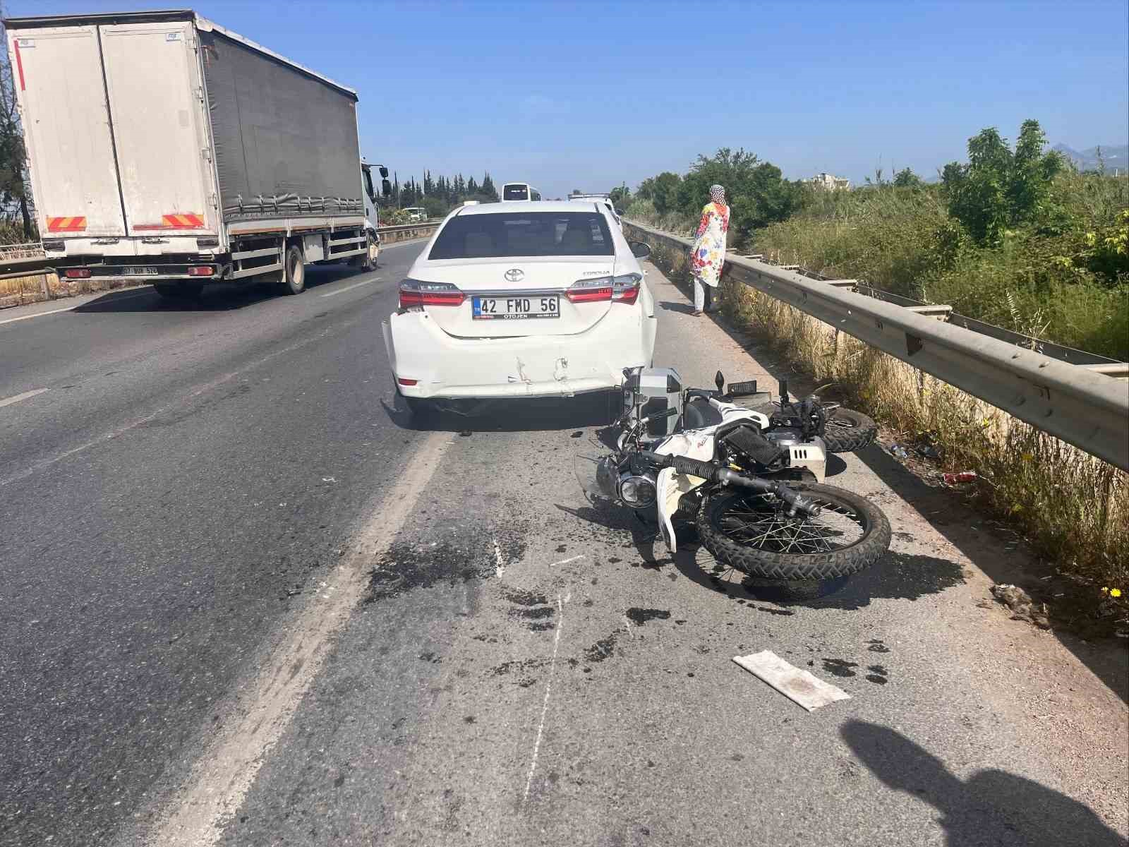 Otomobille çarpışan motosikletin sürücüsü hayatını kaybetti
