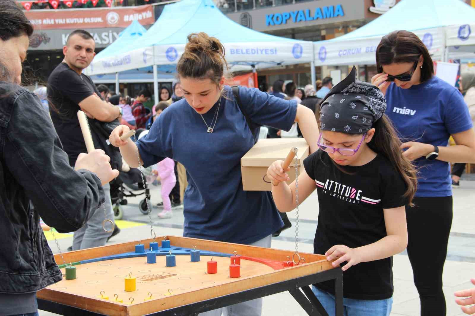 Çorum’da aileler festivalde buluştu, ortaya renkli görüntüler çıktı