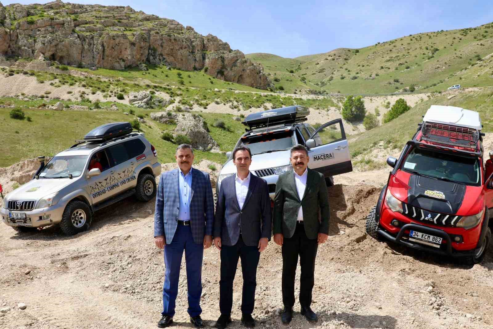 Bitlis ve Erzurum valilerinden Adilcevaz’a ziyaret
