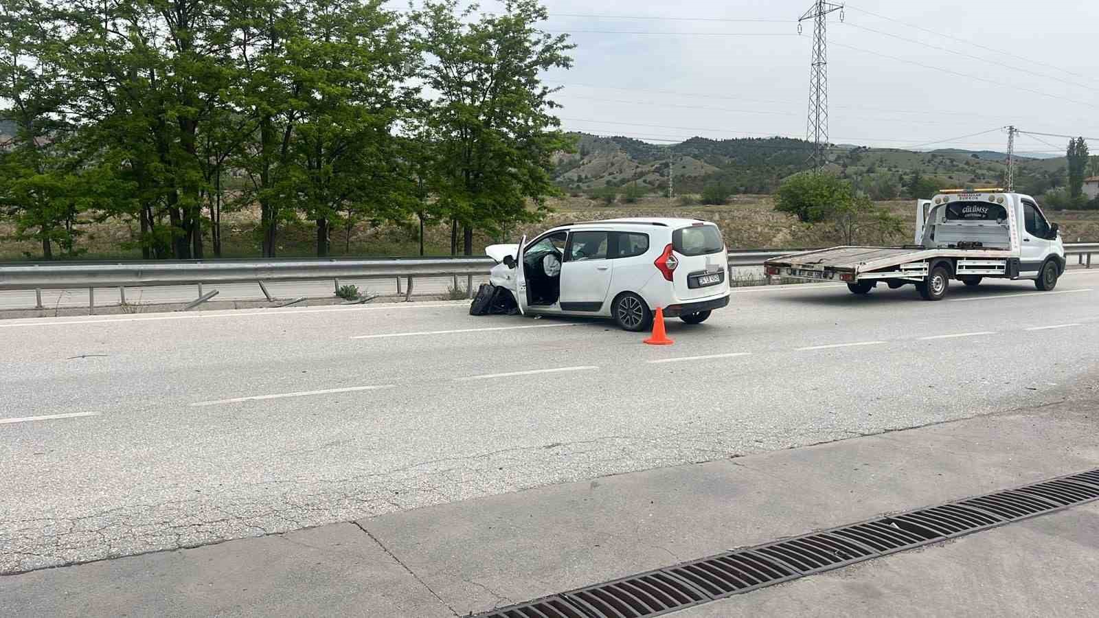 Kastamonu’da otomobil ile tır çarpıştı