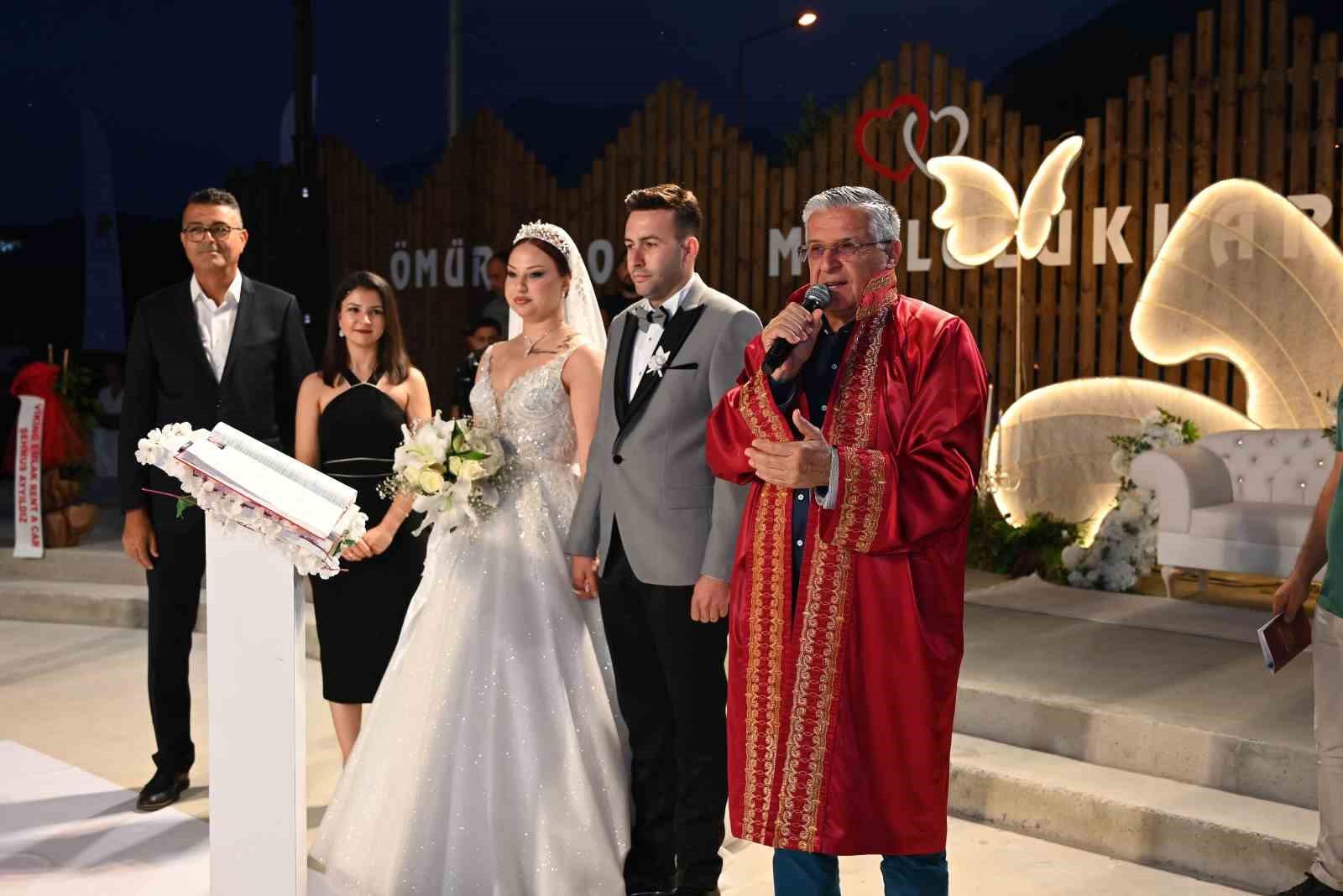 Kemer’de kır düğünlerinin yeni adresi Kındılçeşme