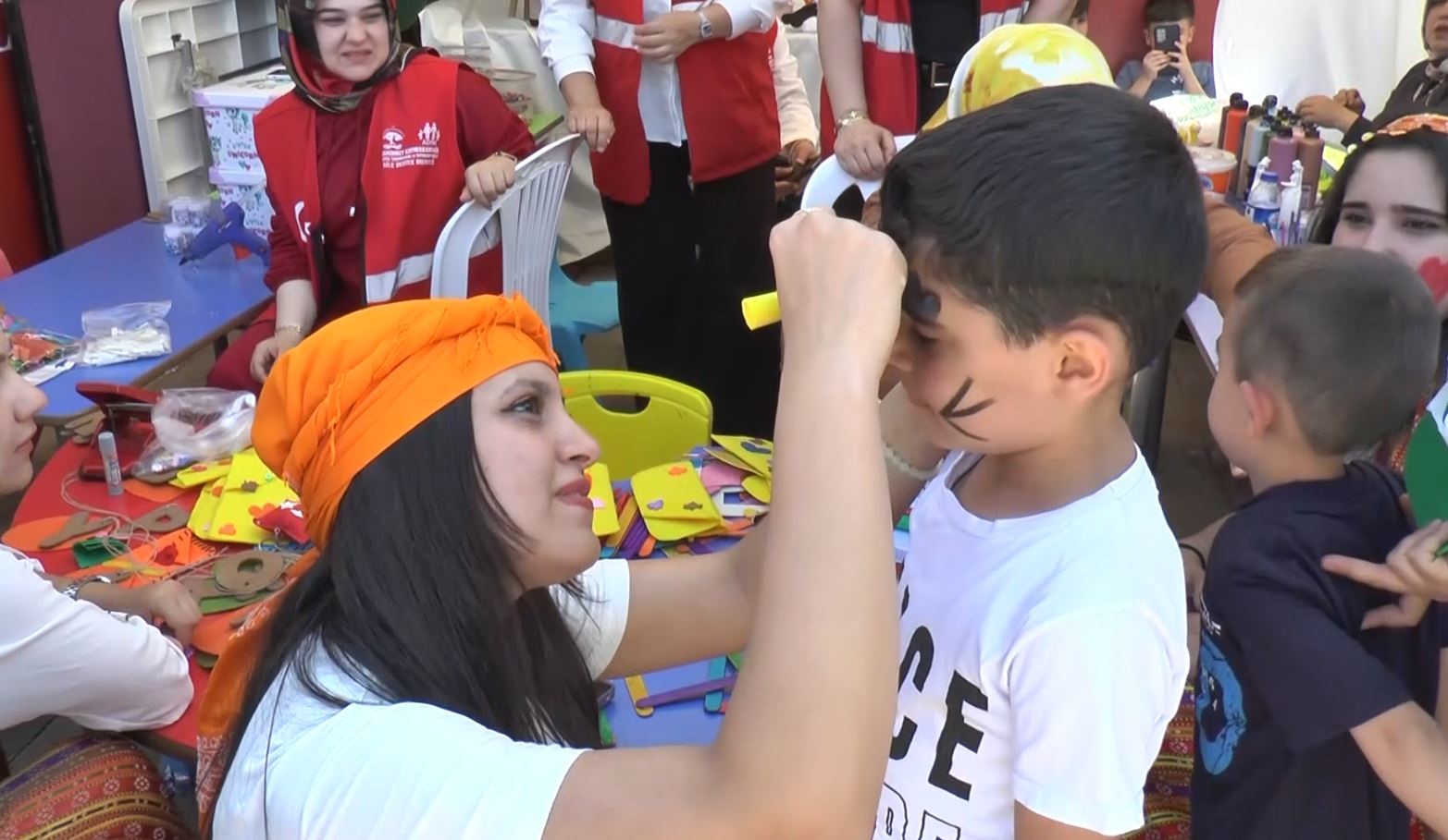 Gaziantep’te ’Aile Yılı Festivali’ renkli görüntülere sahne oldu