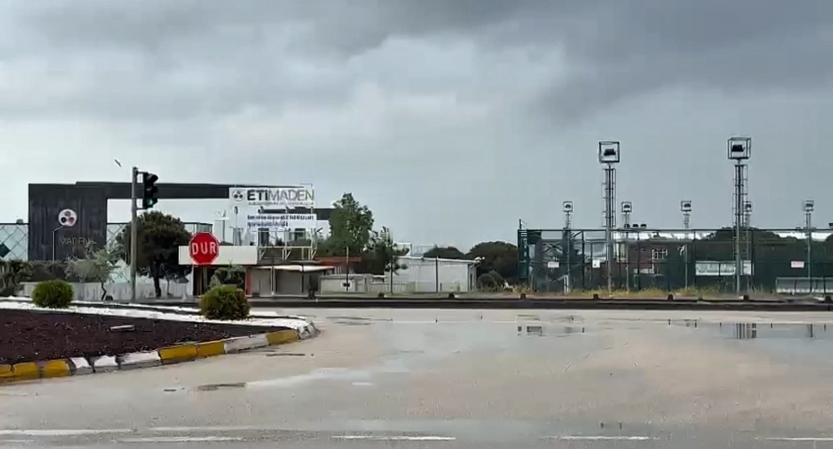 Eti Maden kapakları kapattı, Bandırma’yı sel bastı