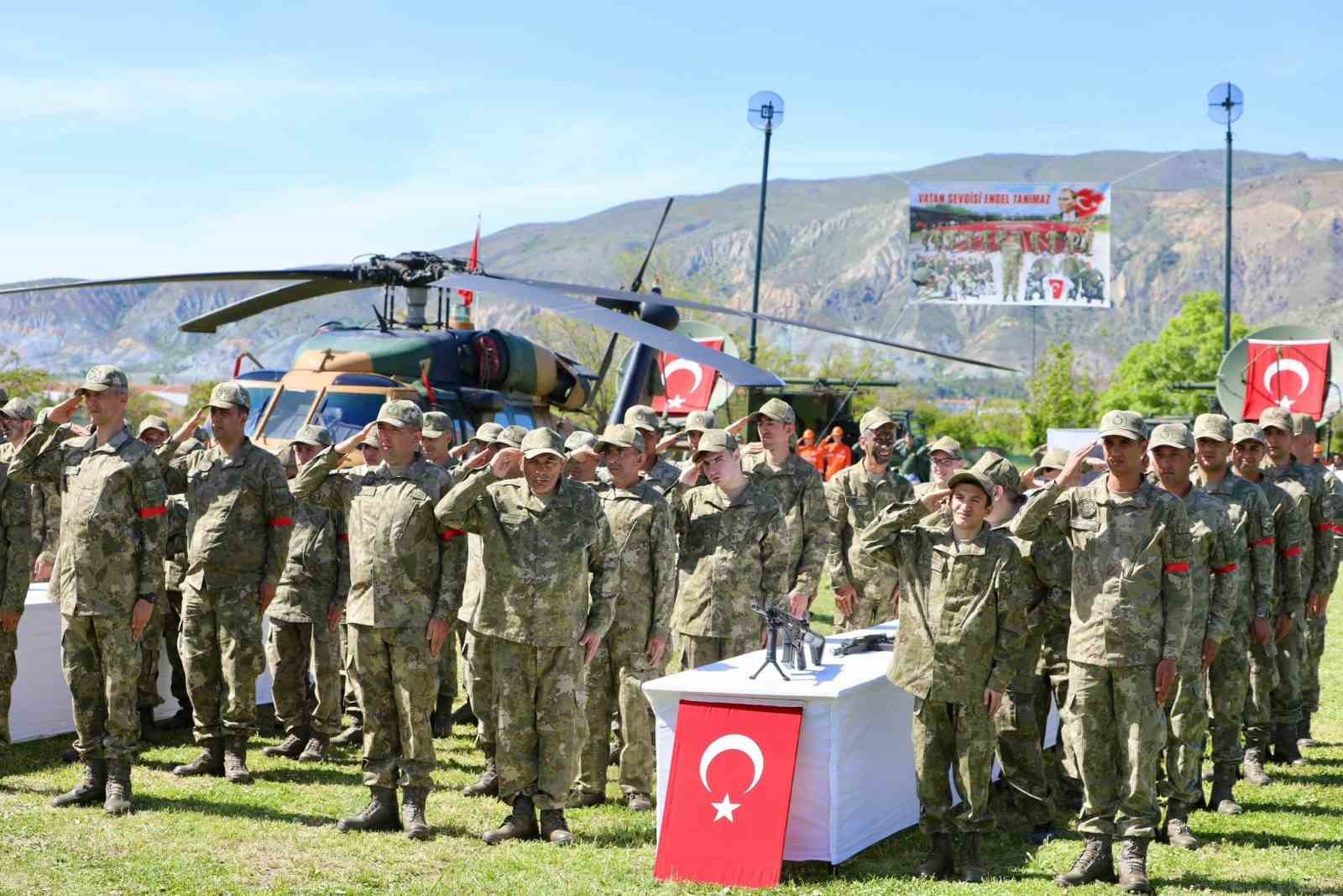 Erzincan&rsquo;da 54 engelli gencin askerlik hayali ger&ccedil;ek oldu
