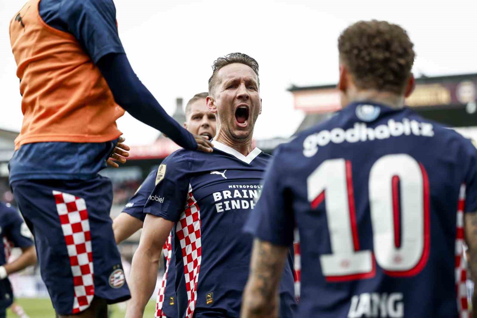 Hollanda’da şampiyon PSV
