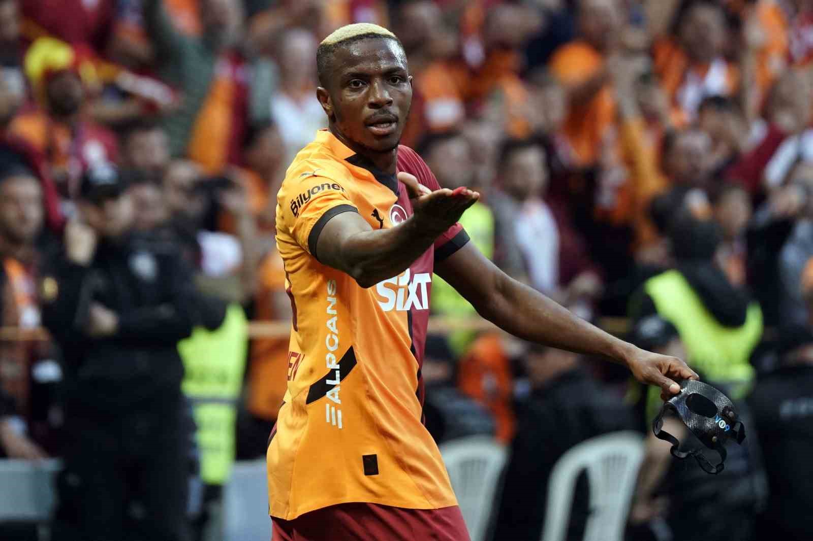 Victor Osimhen bu sezon 36. gol&uuml;n&uuml; attı 