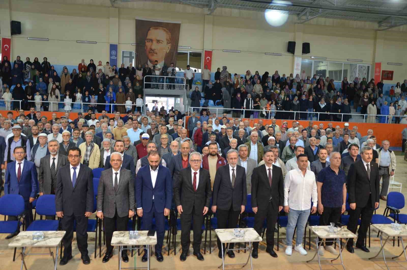 Kırkağaç’ta 25 yıl sonra hafızlık merasimi düzenlendi