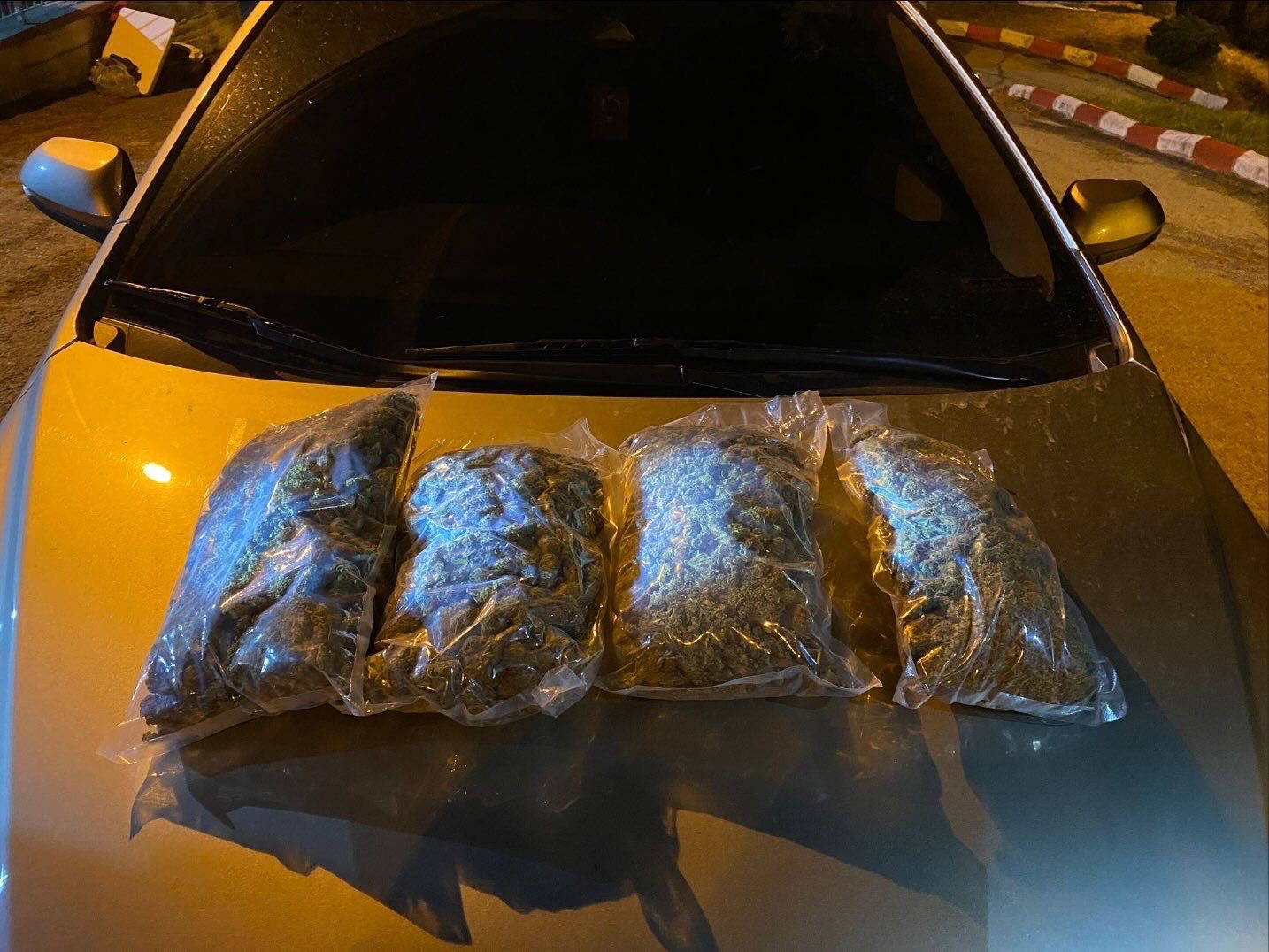 Manisa’ya uyuşturucu getirirken yakalandılar