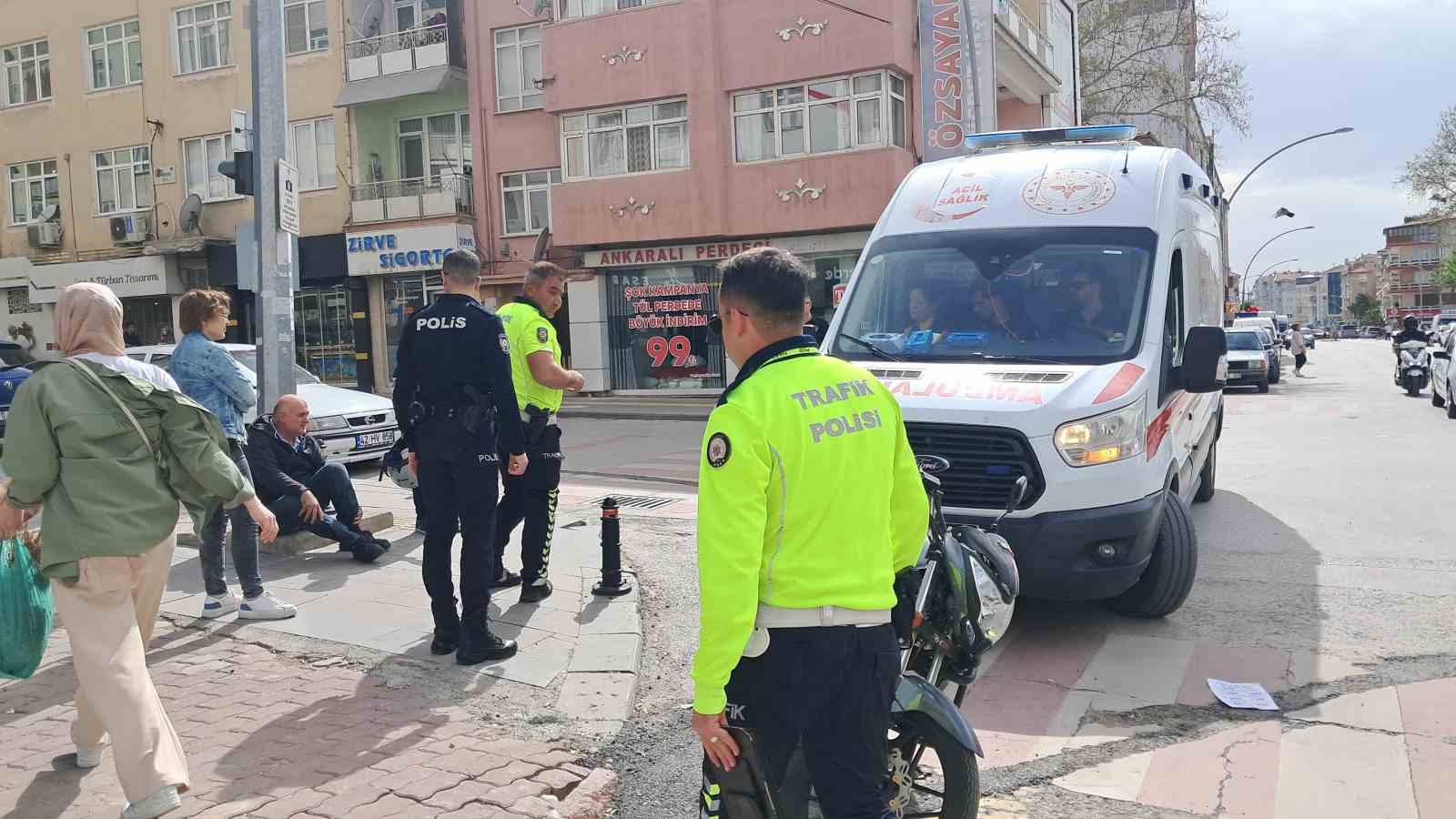 Karaman’da ciple motosiklet çarpıştı: 2 yaralı