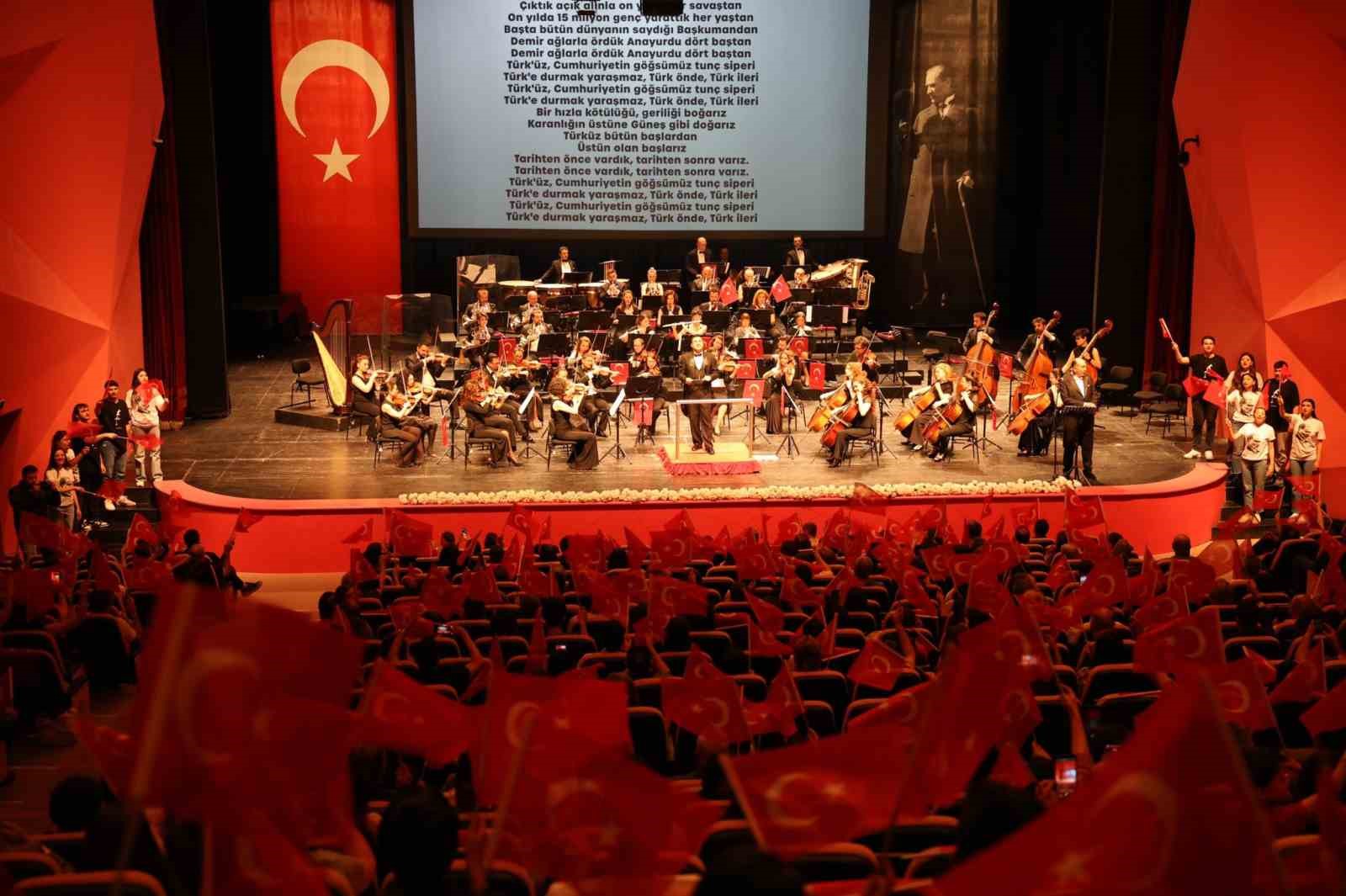 Senfoni Orkestrası&rsquo;ndan coşkulu 19 Mayıs konseri
