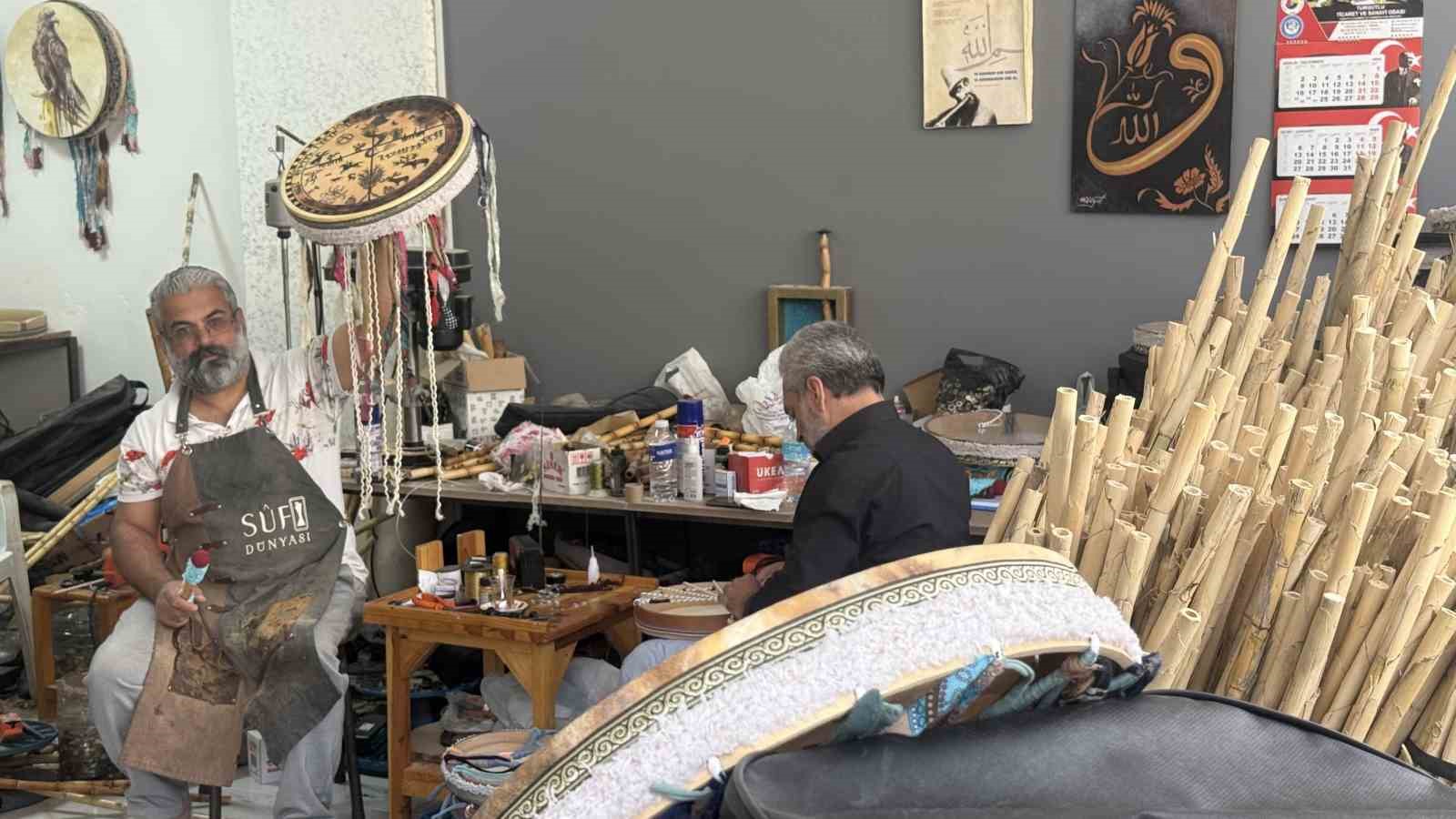 Turgutlu&rsquo;dan Amerika ve Avrupa&rsquo;ya şaman davulu ihracatı
