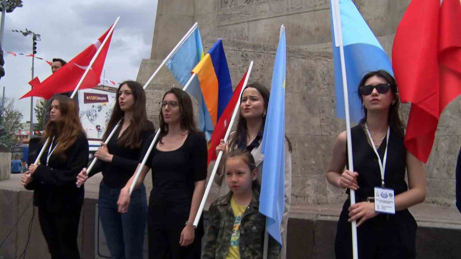 Kırım Tatar Türkleri’nin Sürgünü’nün 81. yıl dönümü Ulus Meydanı’nda anıldı