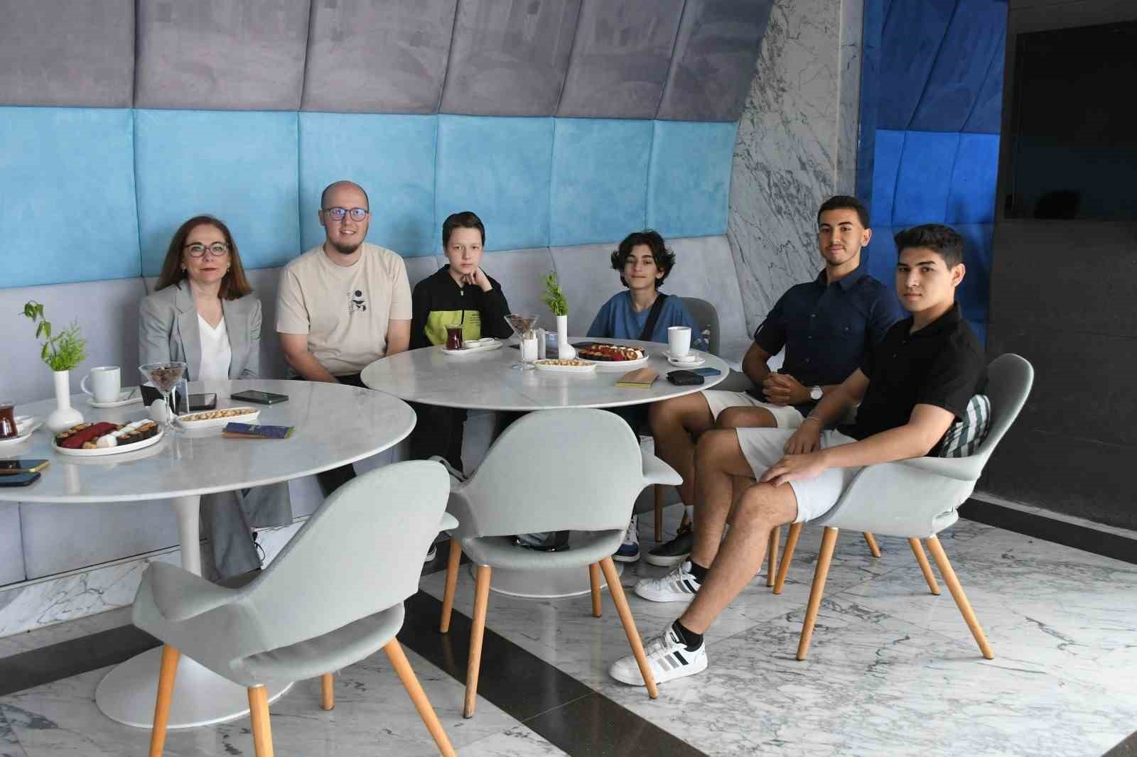 Kuşadası’ndan Estonya’ya robotik başarı yolculuğu