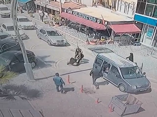 Bursa&rsquo;da gen&ccedil; kadını ka&ccedil;ırmaya &ccedil;alışan ş&uuml;pheliler tutuklandı
