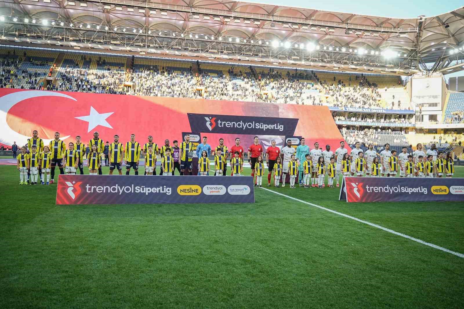 Jose Mourinho’dan Eyüpspor maçında 4 değişiklik
