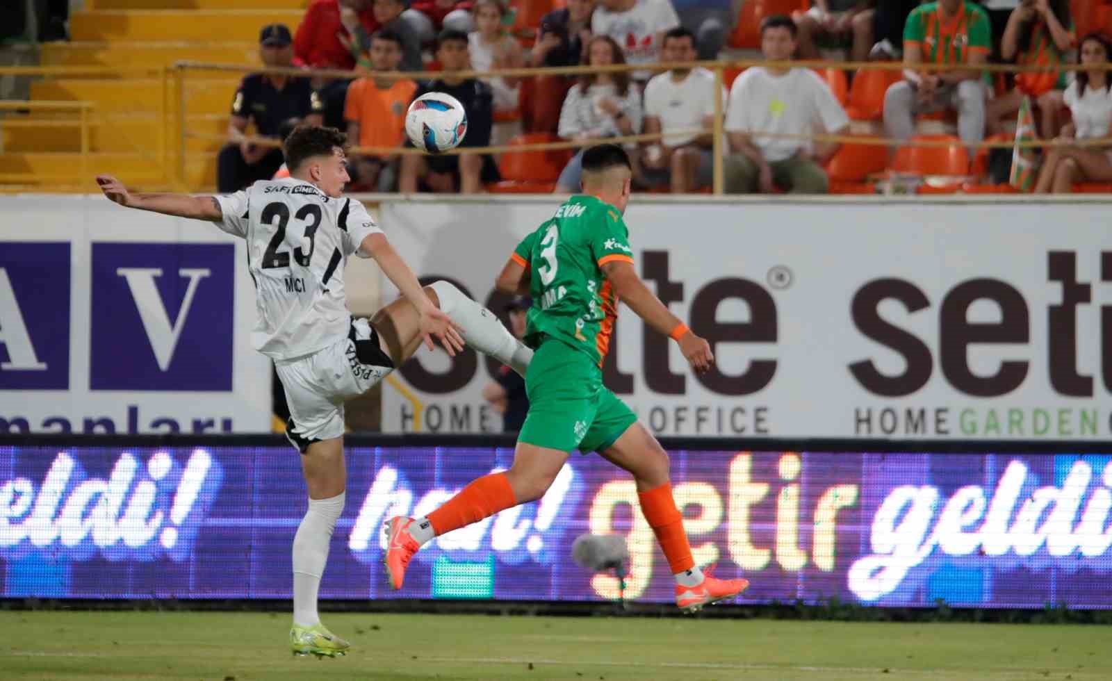 Trendyol Süper Lig: Alanyaspor: 1 - Beşiktaş: 1 (Maç sonucu)