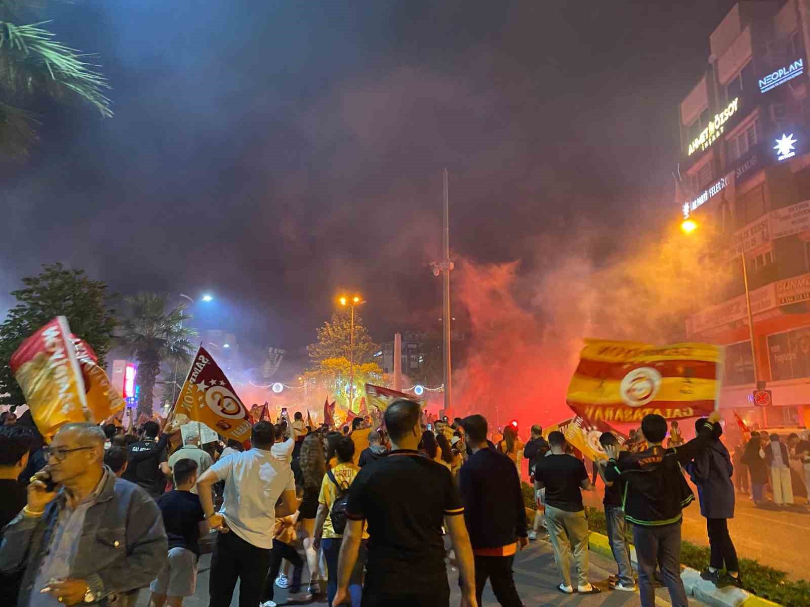 Galatasaray’ın şampiyonluğu Aydın’da coşkuyla kutlandı