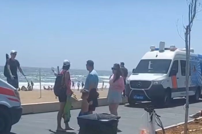 Dalgalı denize giren genç boğularak hayatını kaybetti