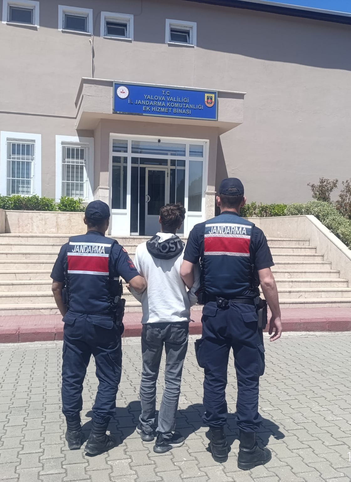 Yalova’da yaşlı adamı 10 milyon lira dolandıran 2 kişiden 1’i tutuklandı