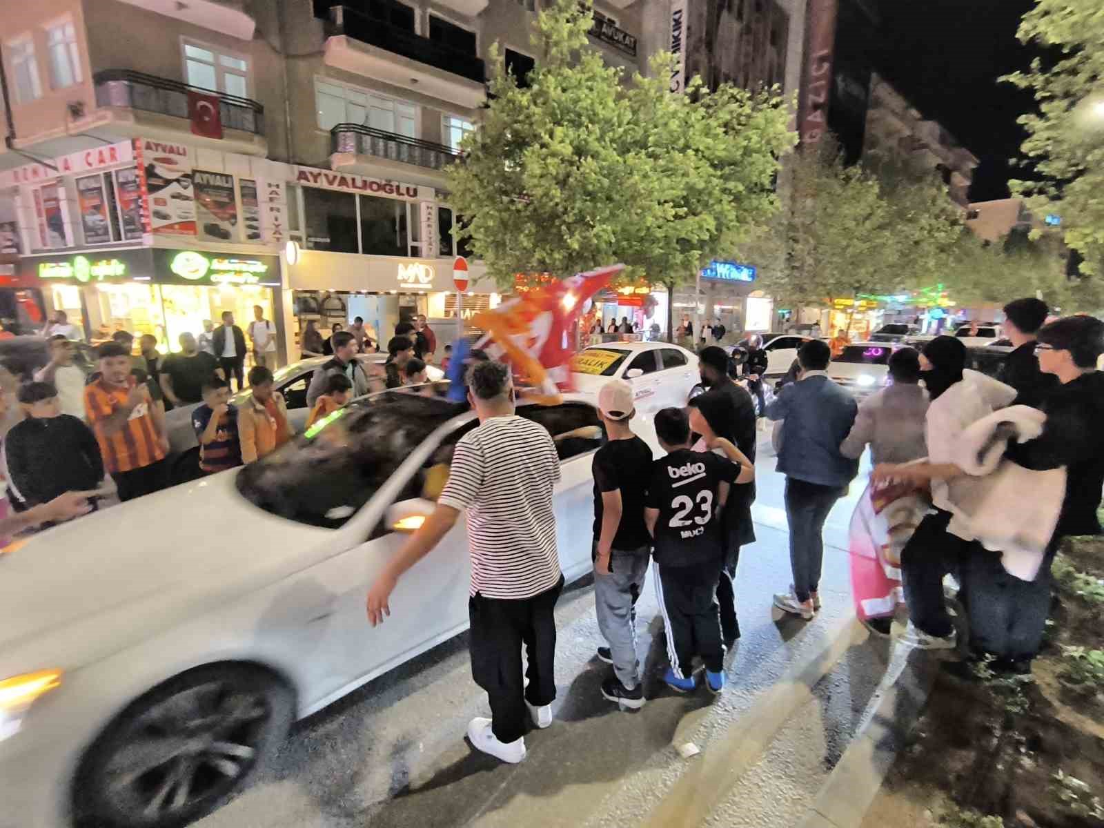 Kırşehir&rsquo;de Galatasaray&rsquo;ın şampiyonluk sevinci
