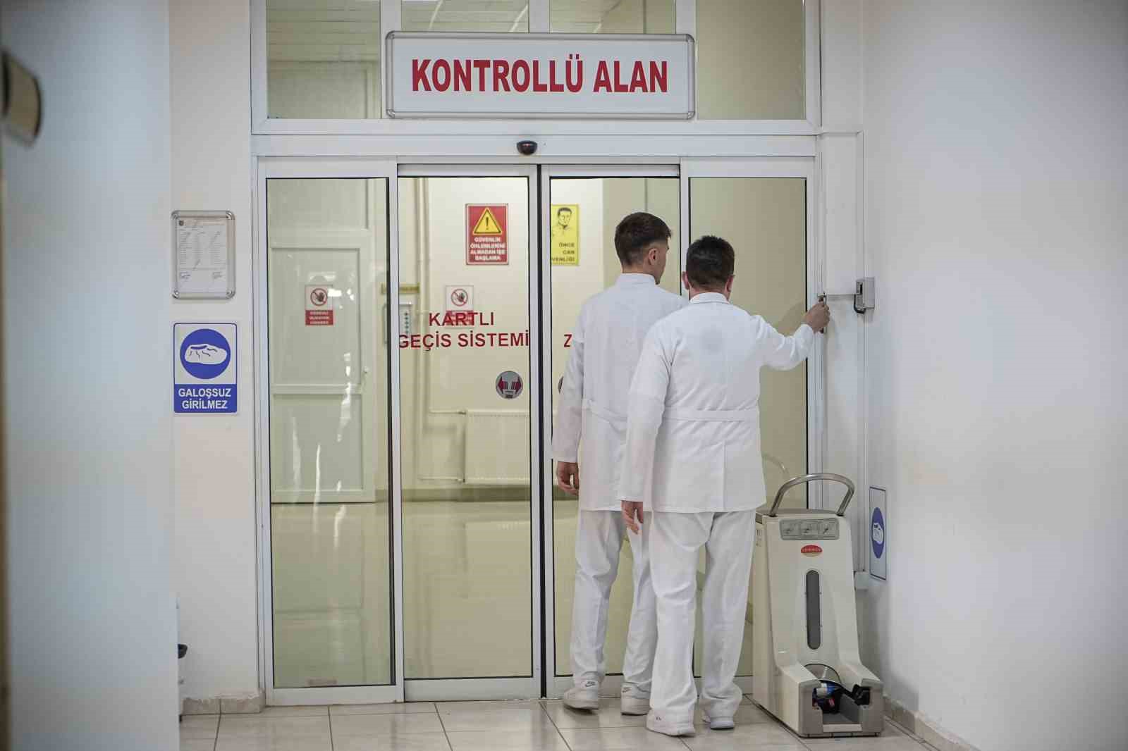 Mehmet&ccedil;iğin i&ccedil;tiği s&uuml;tten, yediği konserveye kadar hepsi bu laboratuvardan ge&ccedil;iyor
