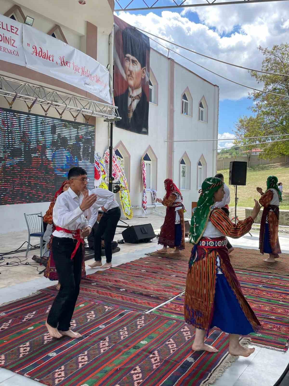 Hamza Şeyh Dede&rsquo;yi Anma ve Hıdırellez K&uuml;lt&uuml;r Bahar Bayramı kutlandı
