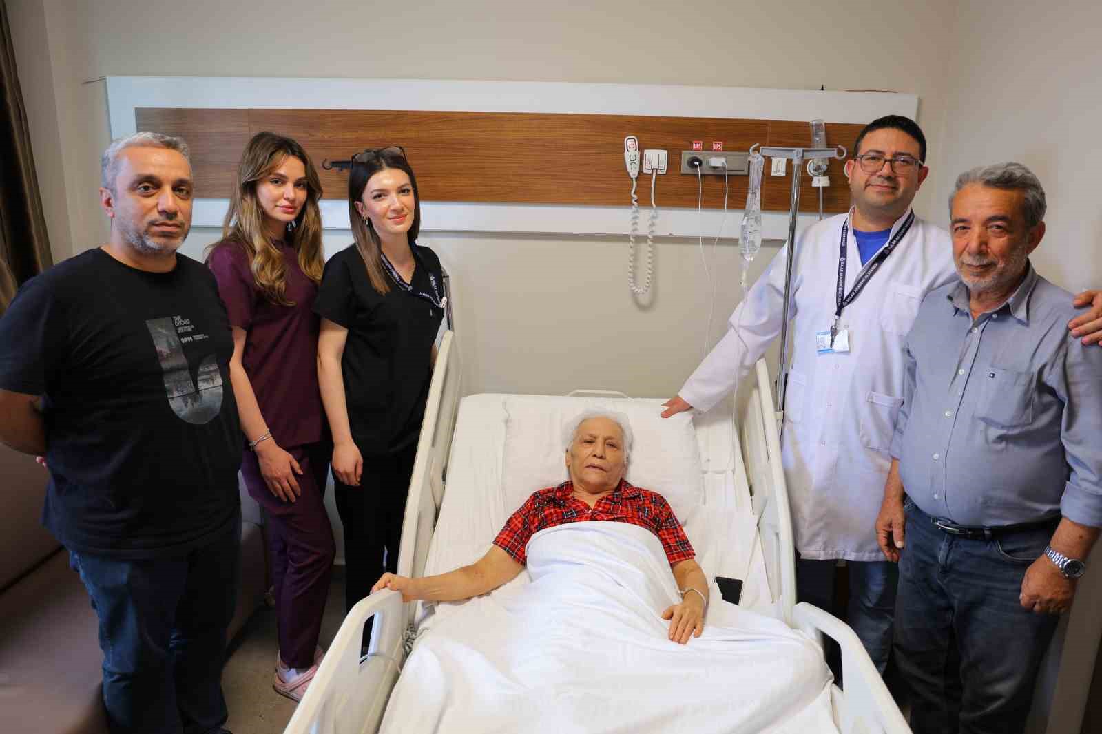 Beyin damarındaki baloncuk ameliyatla kapatıldı