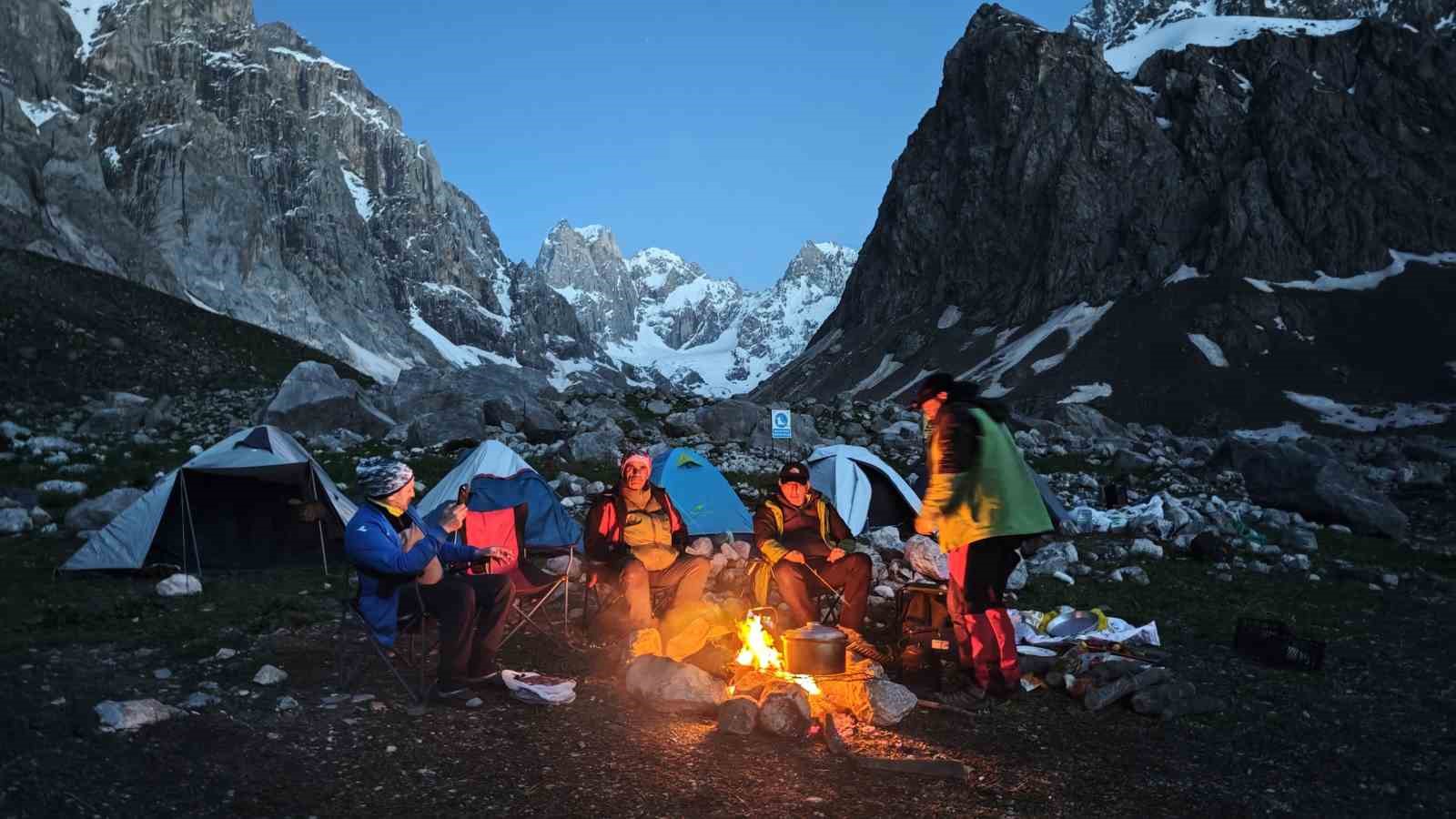 Cennet ve Cehennem Vadisi’nde kamp dönemi başladı
