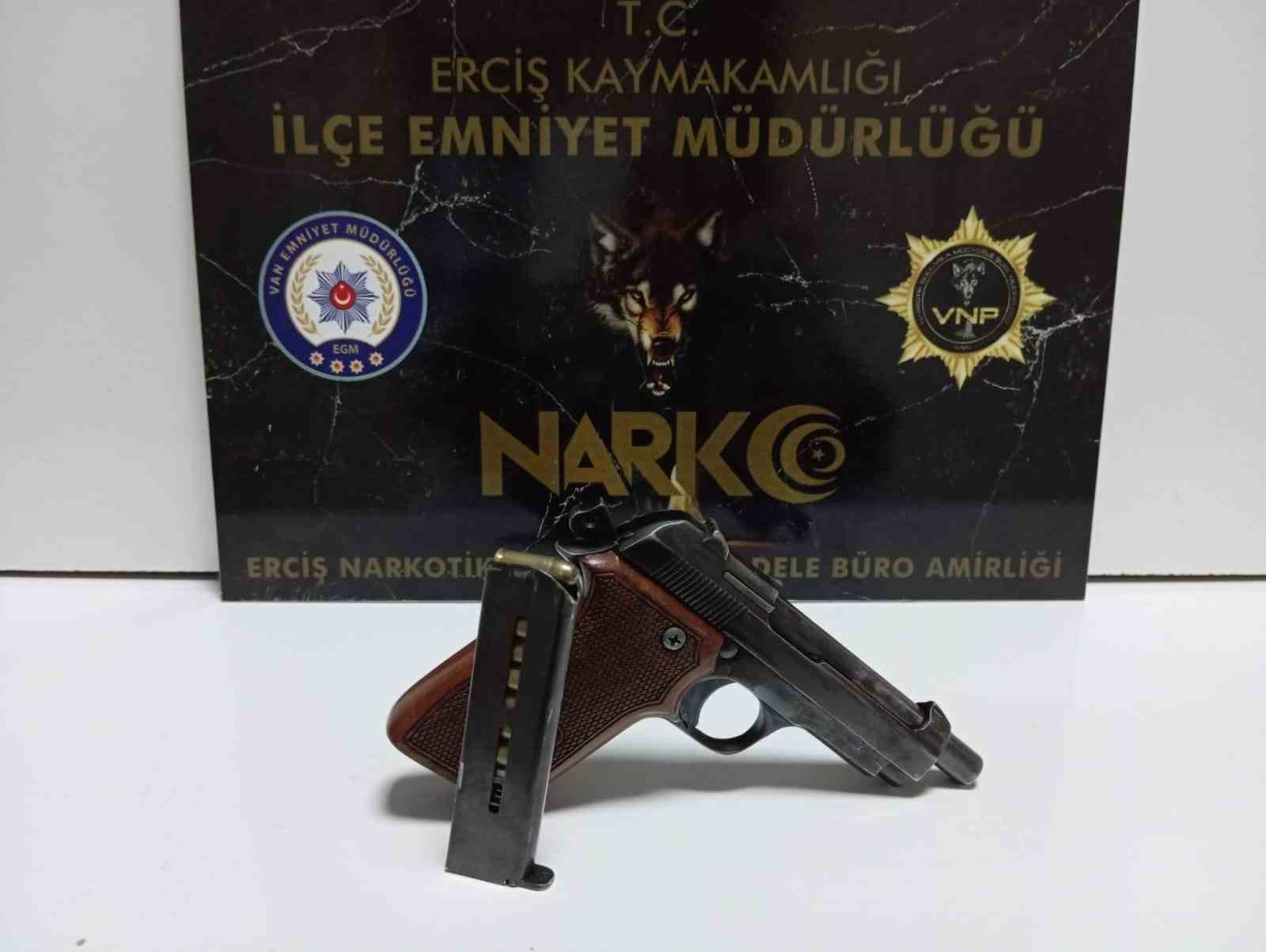 Van’da gümrük kaçakçılığı operasyonu