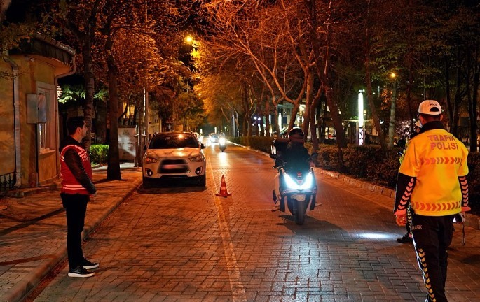 Isparta’da 1 haftada 65 aranan şahıs yakalandı, 25 bin sürücüye cezai işlem uygulandı