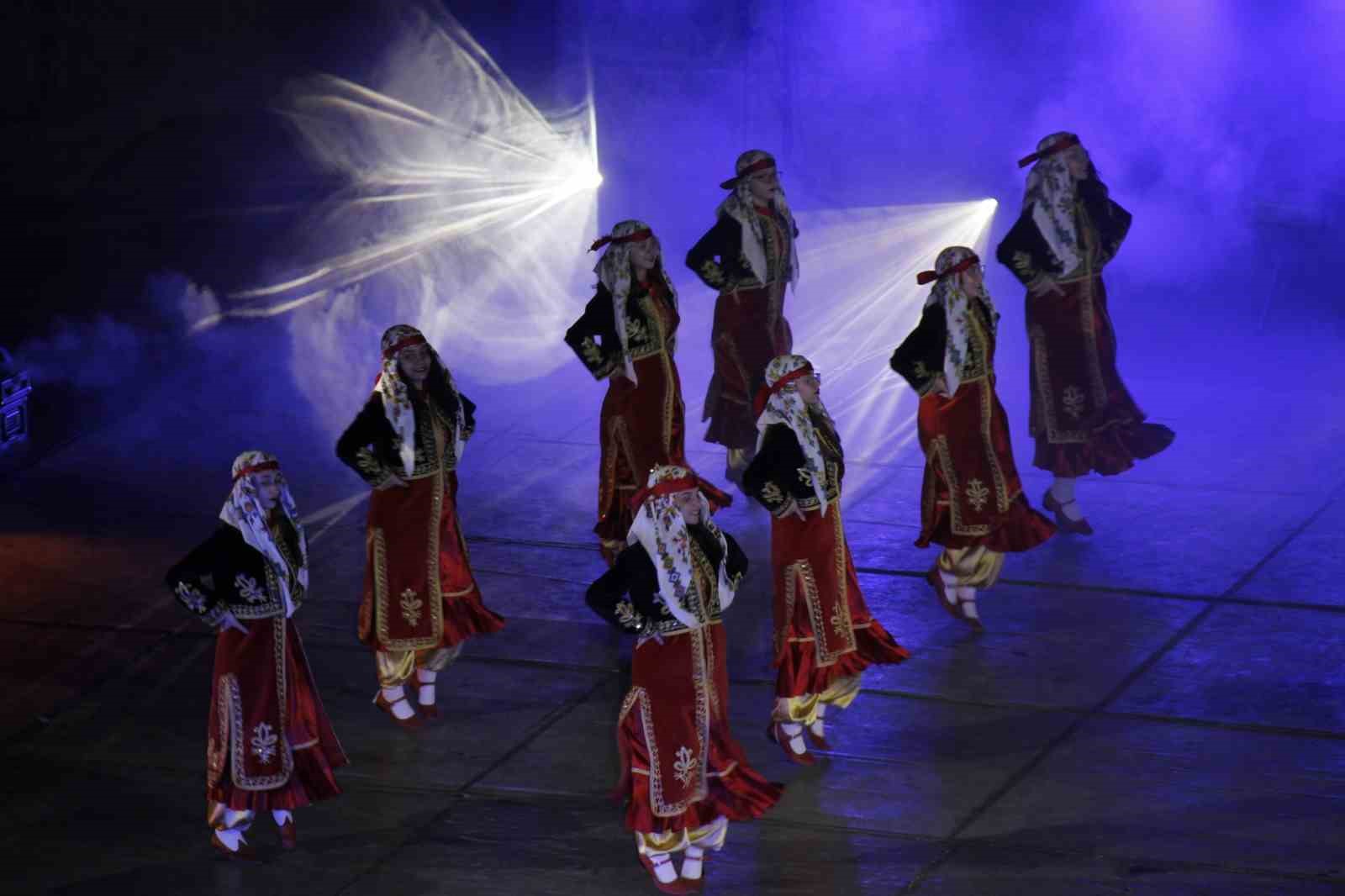 Aspendos&rsquo;ta 19 Mayıs Gen&ccedil;lik Ş&ouml;leni d&uuml;zenlendi
