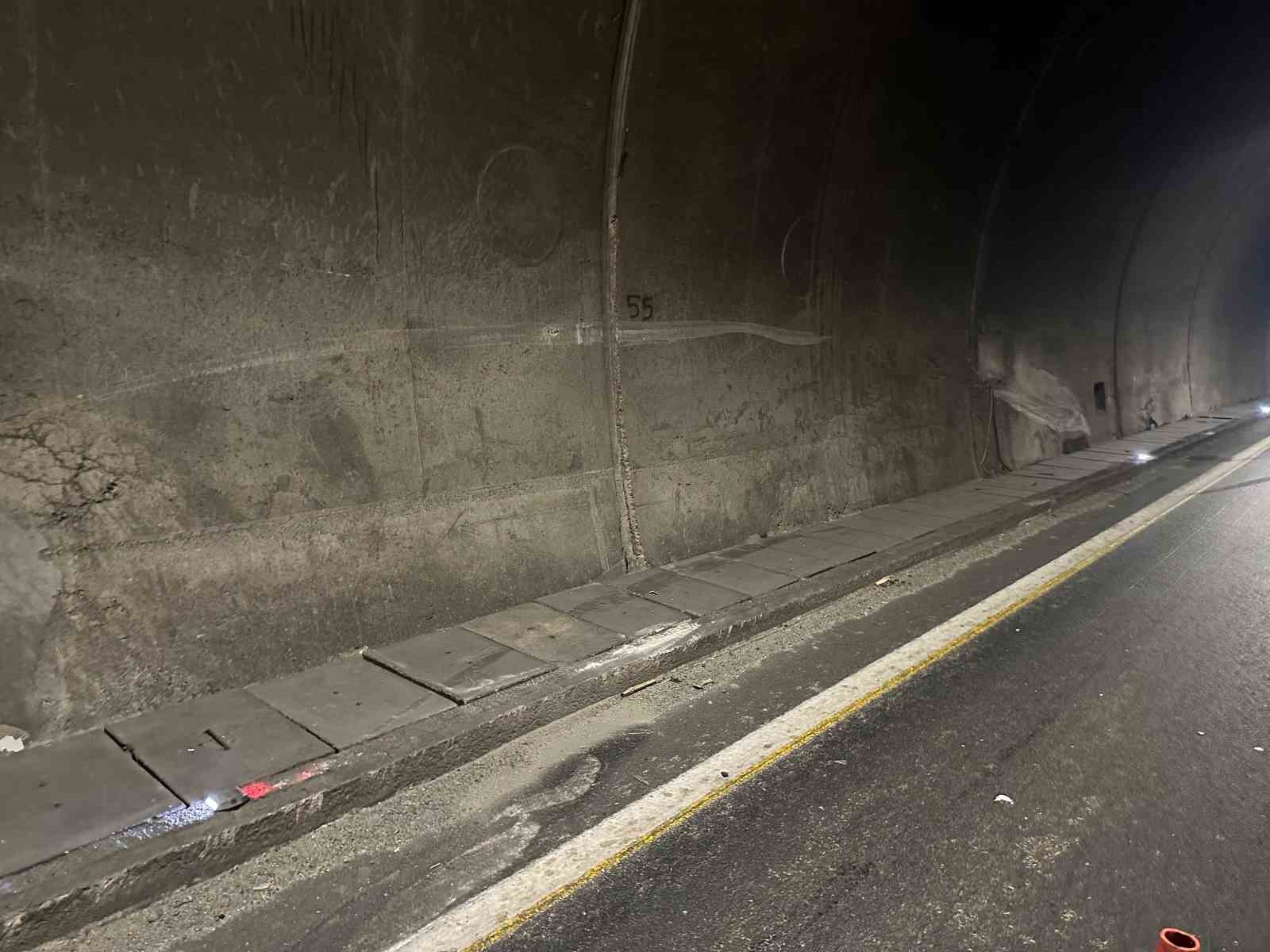 Erkenek  t&uuml;nelinde trafik kazası: 1 yaralı
