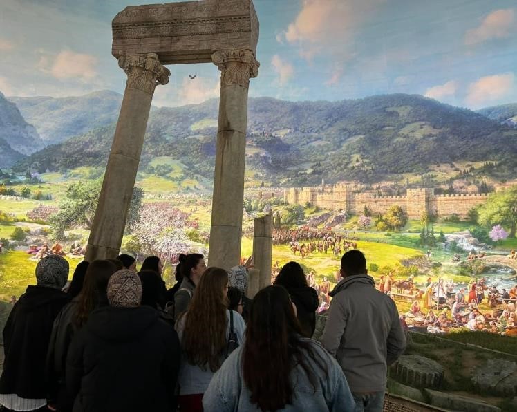 Bilecikli öğrenciler Bolu gezisi ile tarih ve doğayı keşfetti