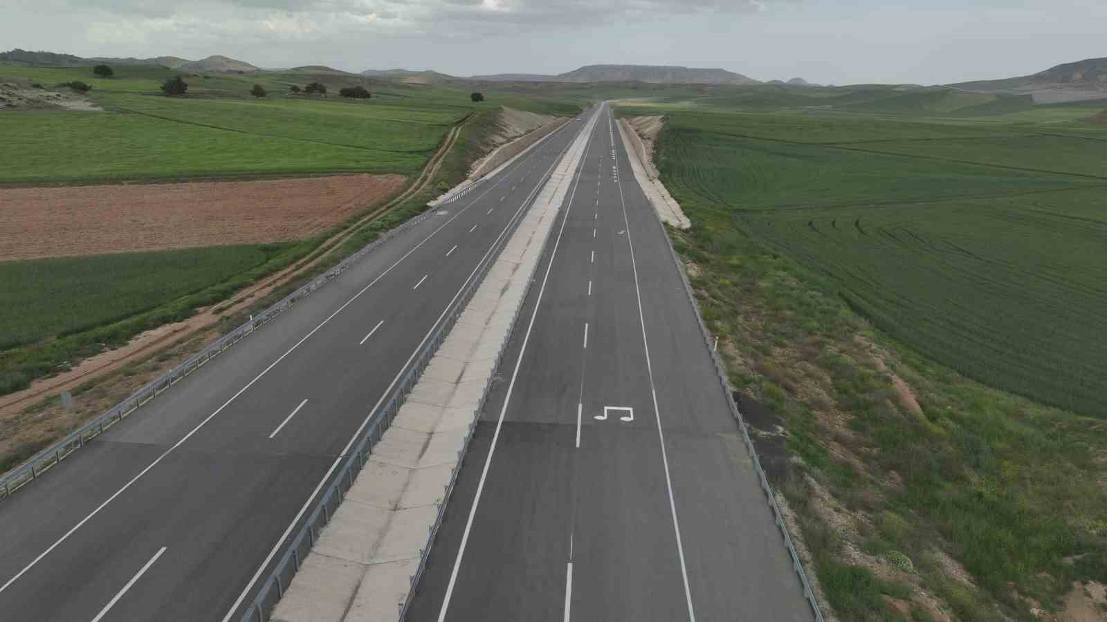 Karayollarında müzikli uyarı işareti uygulaması