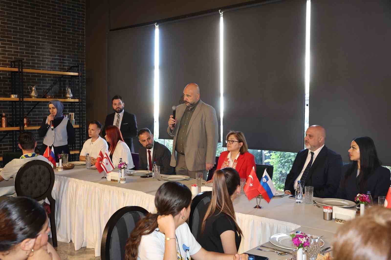 Gaziantep Büyükşehir Kardeş Şehirler Uluslararası Gençlik Kampı tamamlandı