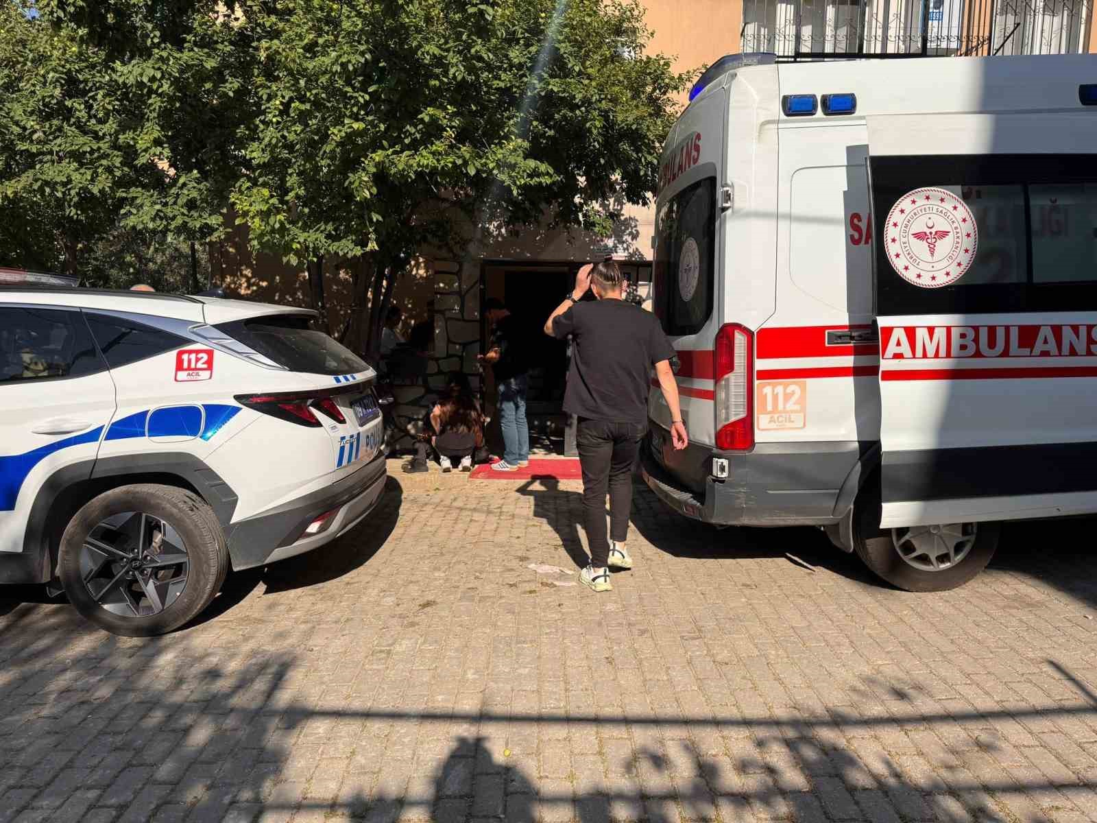 Aydın’da 18 yaşındaki genç babasının beylik tabancası ile kendini vurdu
