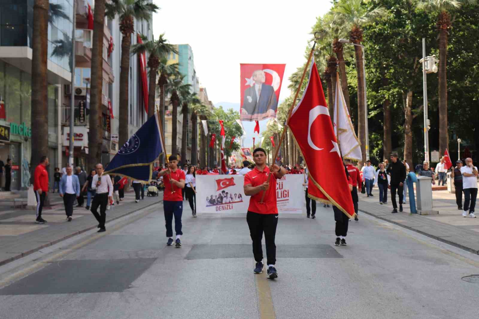 Denizli&rsquo;de 19 Mayıs Atat&uuml;rk&rsquo;&uuml; Anma ve Gen&ccedil;lik Spor Bayramı coşkuyla kutlandı

