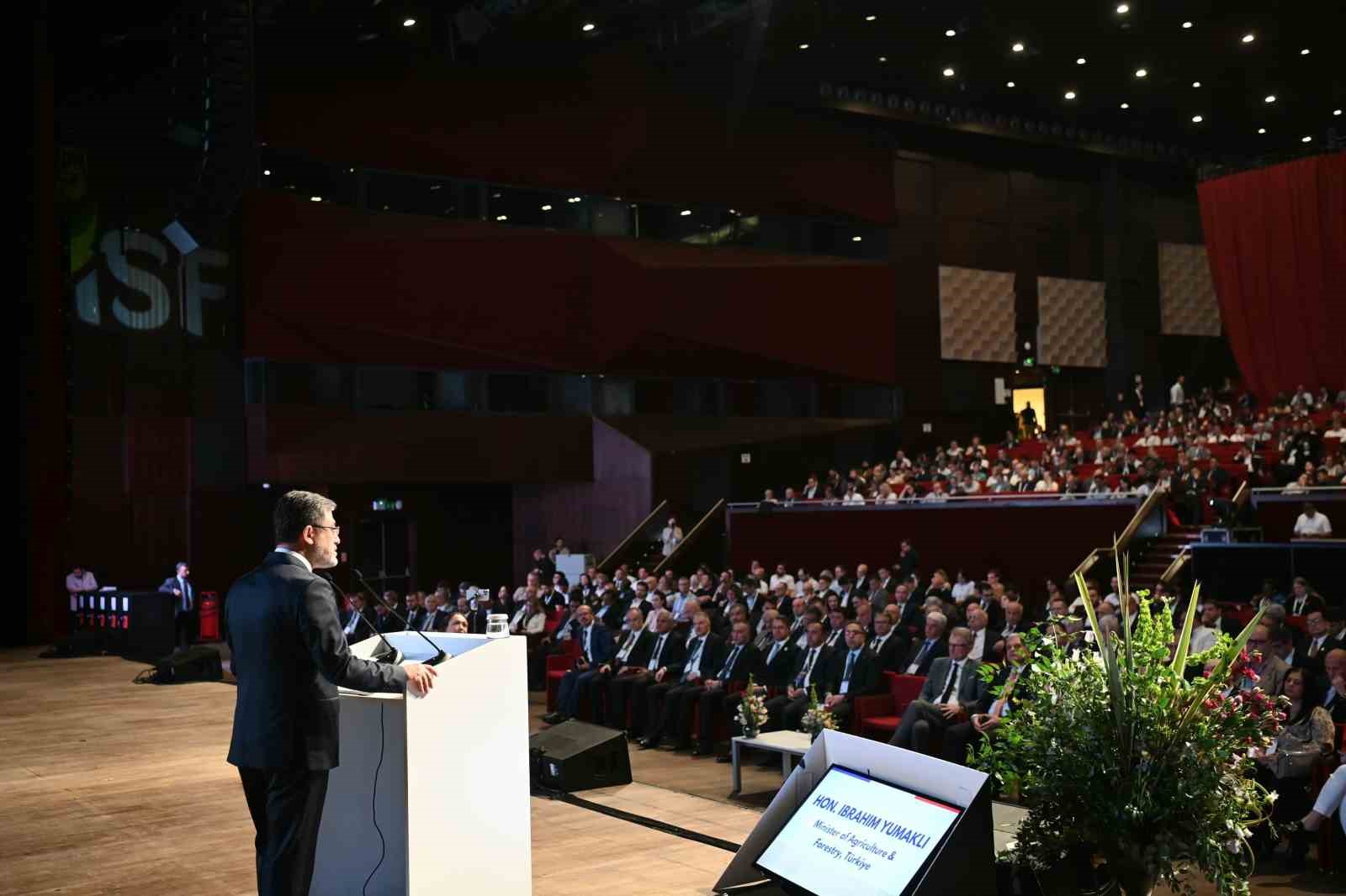 Tarım ve Orman Bakanı Yumaklı: "103 ülkeye tohum ihracatı yapıyoruz, ihracatımız 340 milyon dolar seviyesine ulaştı"