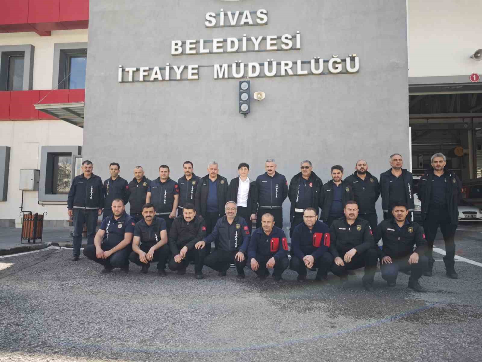 19 Mayıs&rsquo;ta bir g&uuml;nl&uuml;ğ&uuml;ne itfaiye m&uuml;d&uuml;r&uuml; oldu
